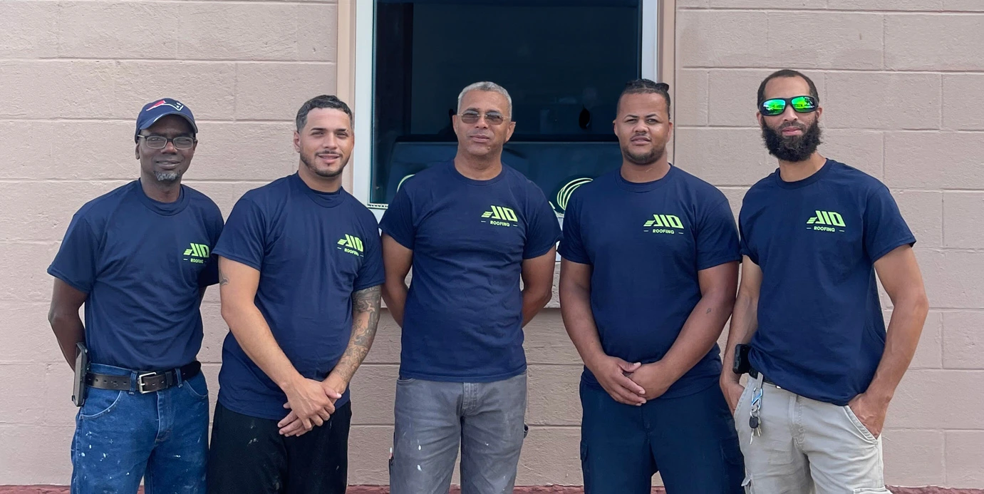 30 YEARS OF EXPERIENCED ROOFERS